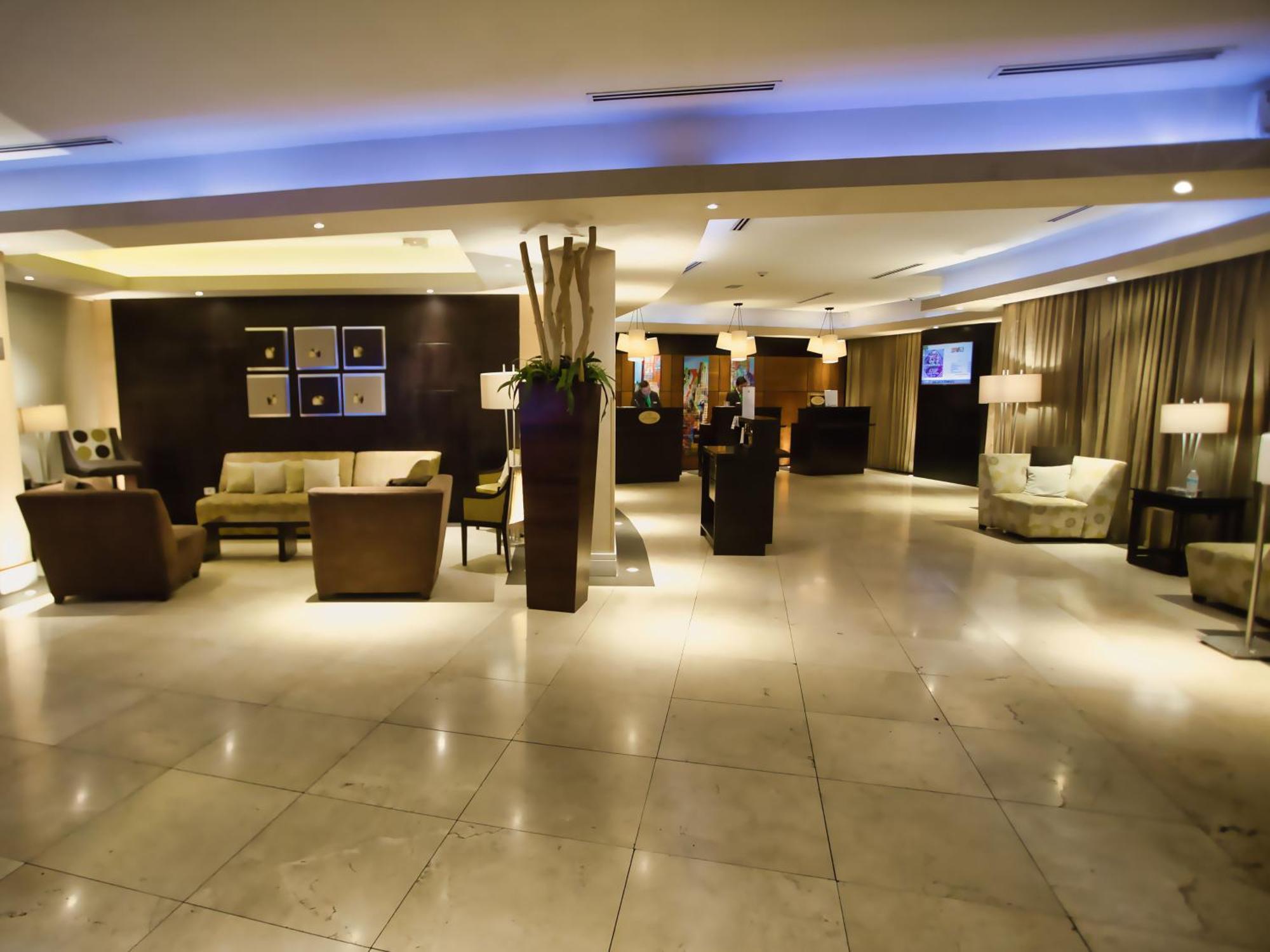 Hotel Lucerna Mexicali Extérieur photo