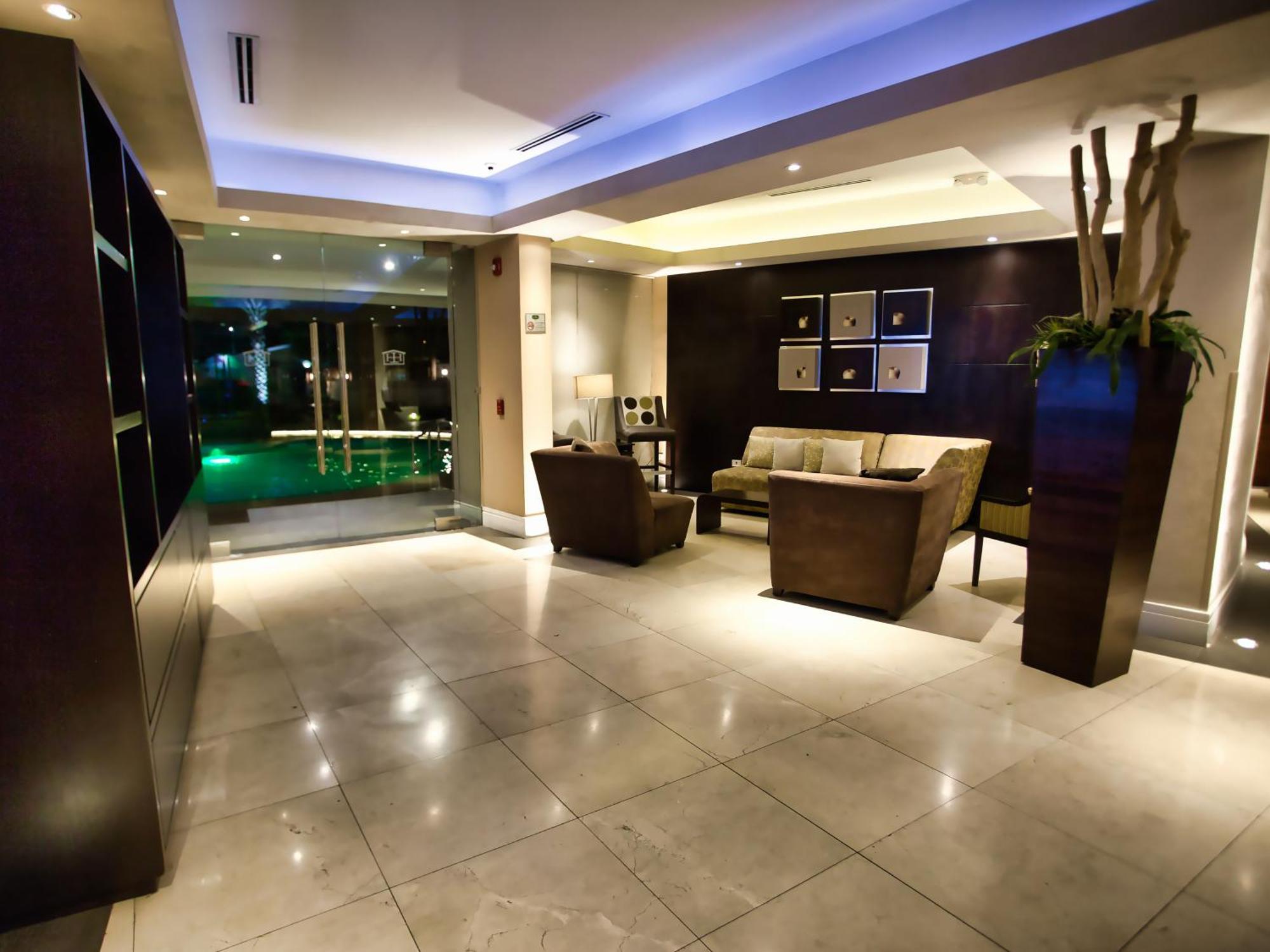Hotel Lucerna Mexicali Extérieur photo
