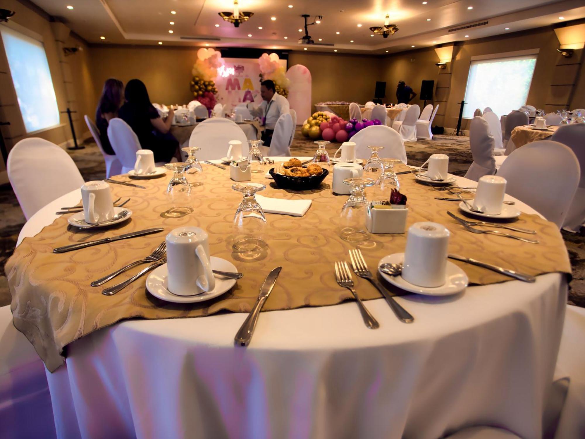 Hotel Lucerna Mexicali Extérieur photo